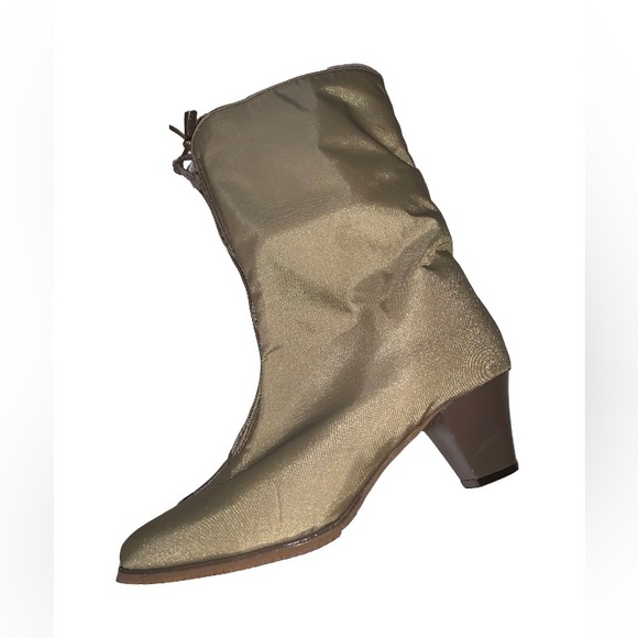 COBBIES satin Sherpa tassel boots women’s size 8.5 - Picture 5 of 16